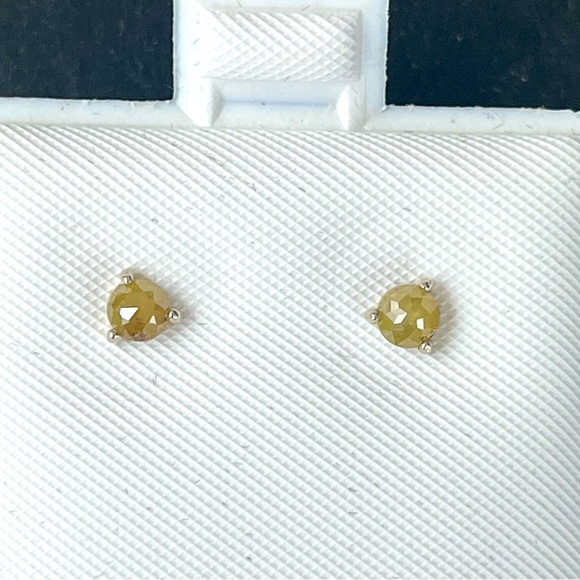 One of a kind Rose cut Yellow Diamond earrings - Picture 1 of 10